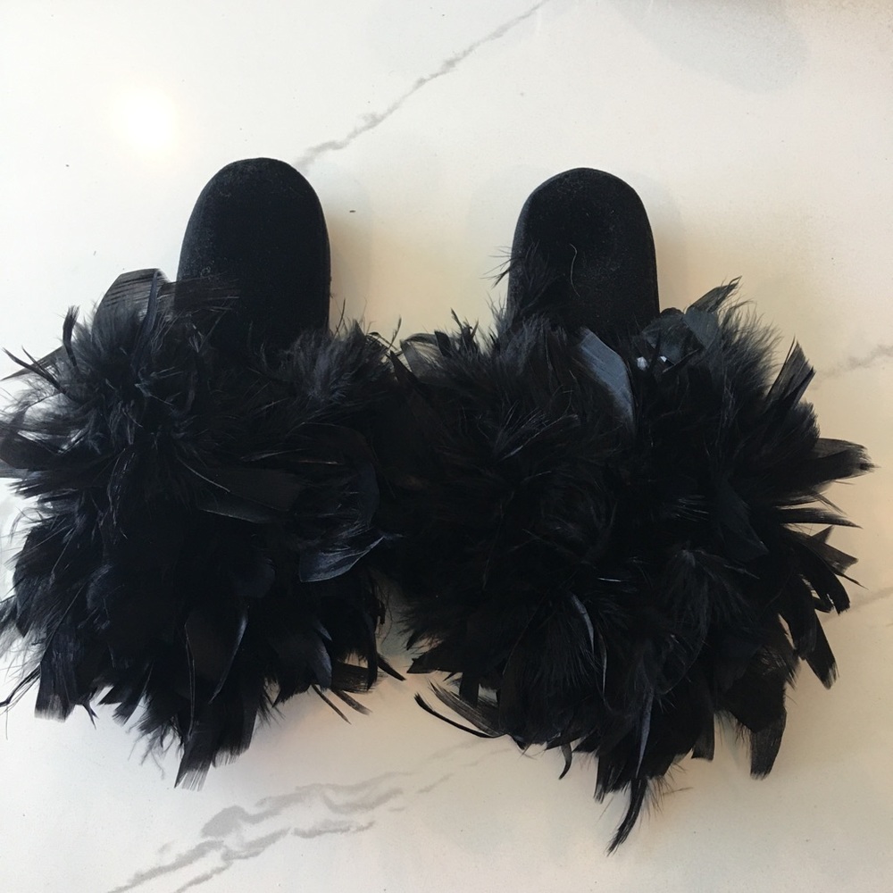 Feathered Slippers. Size 6.5-7.5 Worn once